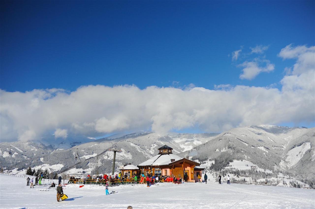 Ski-In Ski-Out Chalet Maiskogel "Bergli" - By Alpen Apartments Капрун Екстериор снимка