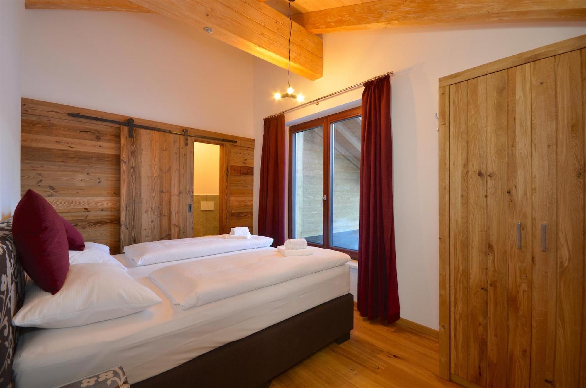 Ski-In Ski-Out Chalet Maiskogel "Bergli" - By Alpen Apartments Капрун Екстериор снимка