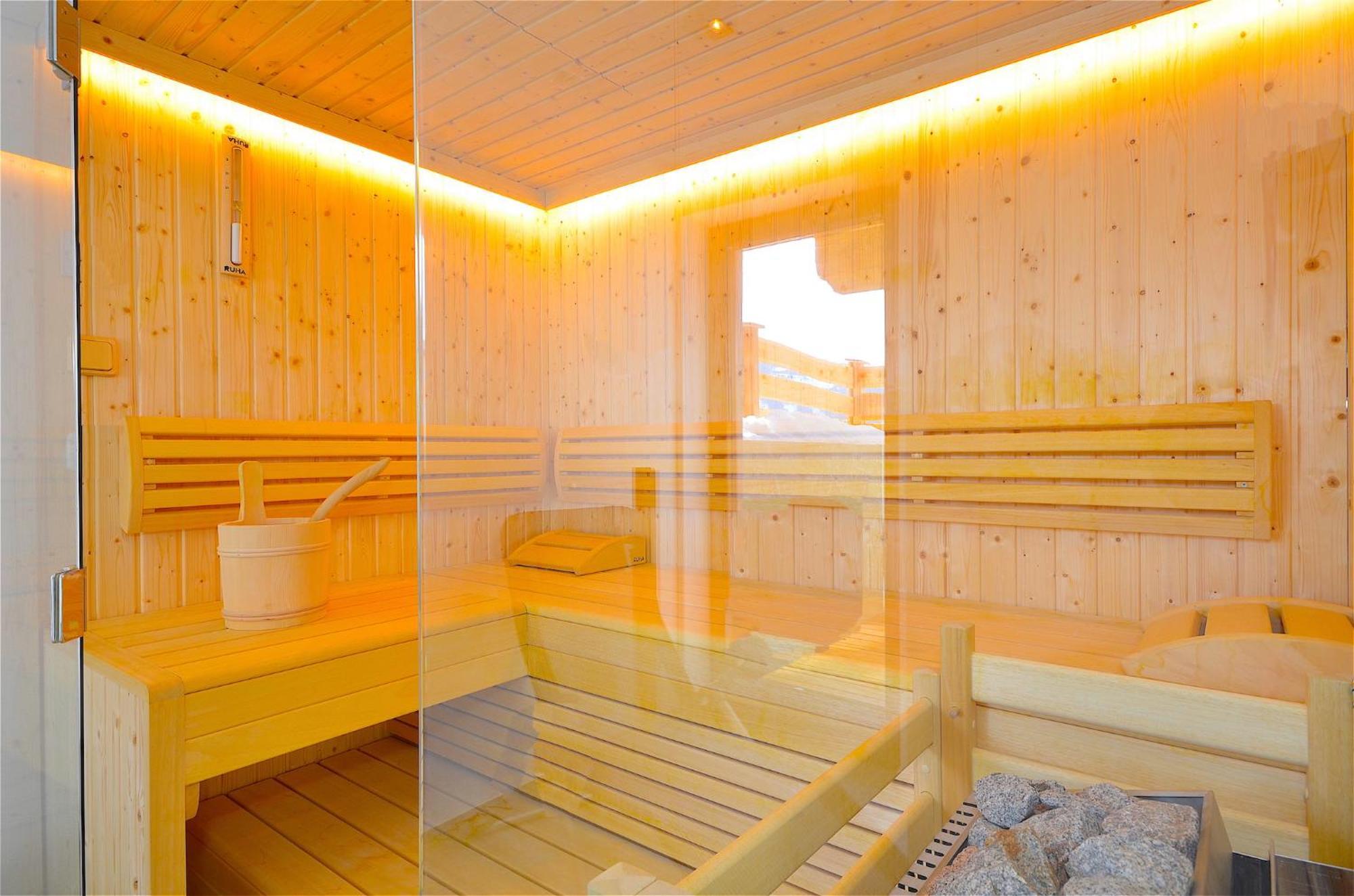 Ski-In Ski-Out Chalet Maiskogel "Bergli" - By Alpen Apartments Капрун Екстериор снимка