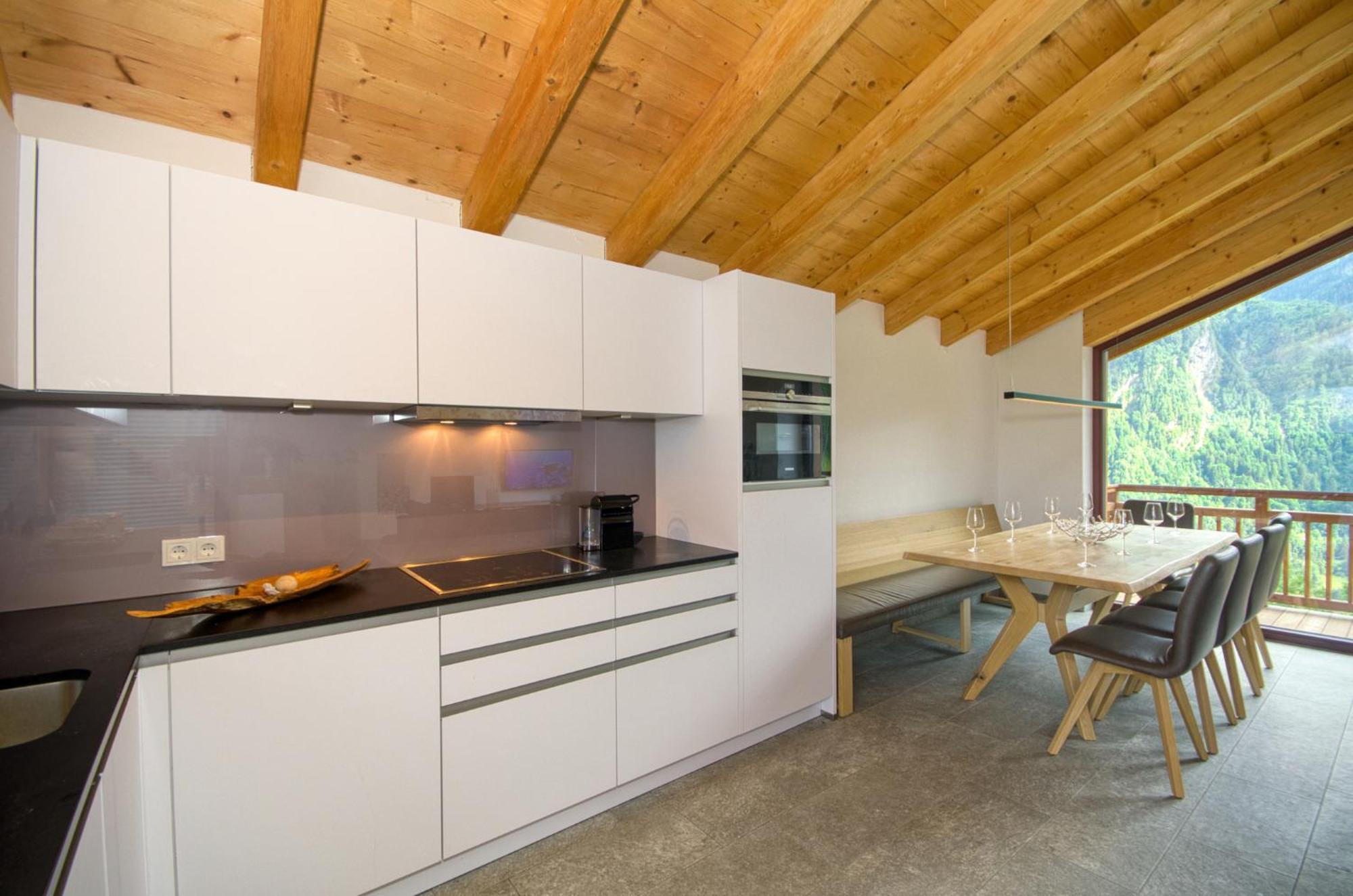 Ski-In Ski-Out Chalet Maiskogel "Bergli" - By Alpen Apartments Капрун Екстериор снимка